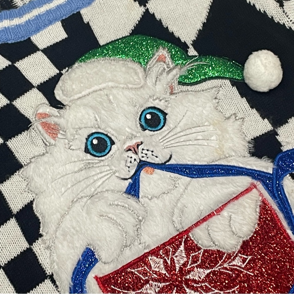 Blizzard Bay Checkered Sweater with Cat Design.. Size M. Preowned. Black & white - Picture 4 of 15
